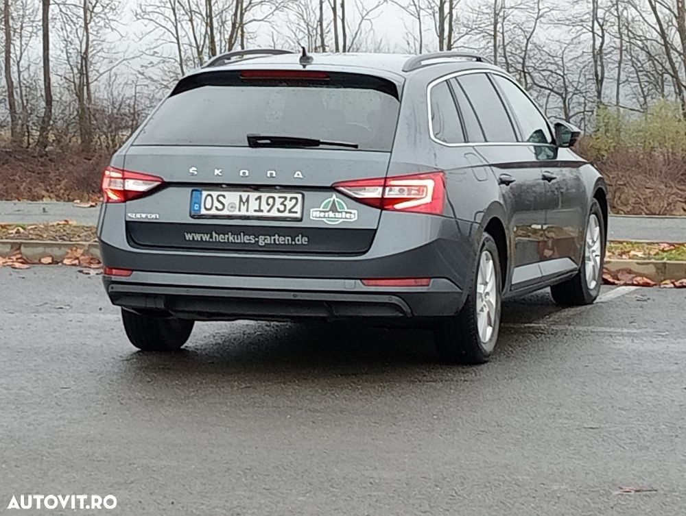 Skoda Superb 2.0 TDI DSG Active - 5