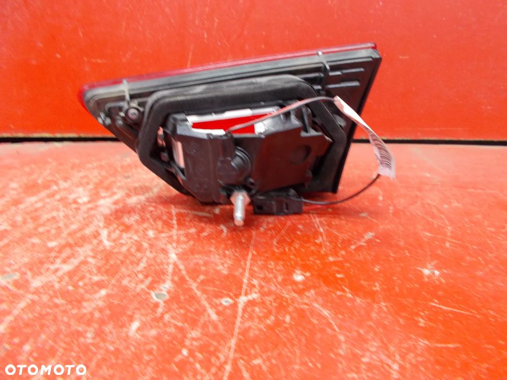 RENAULT CLIO IV LAMPA LEWA TYŁ TYLNA W KLAPE - 2