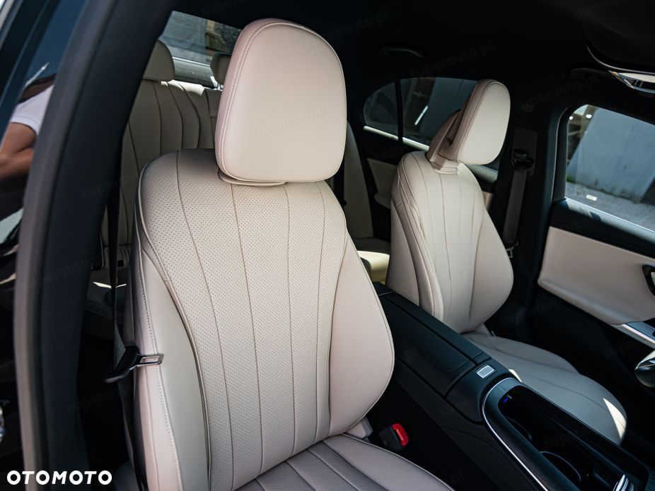 Mercedes-Benz Klasa E - 14