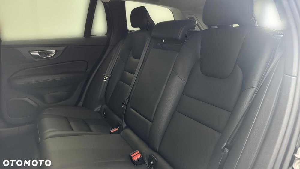 Volvo V60 B3 B Inscription - 17
