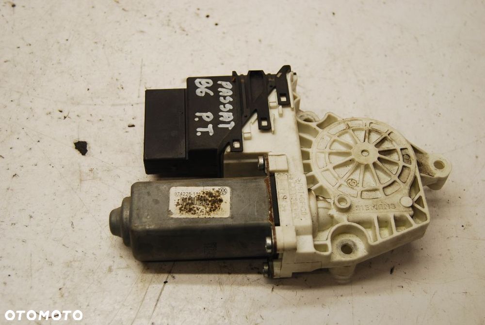 SILNICZEK SZYBY PRAWY TYŁ 3C9959704 VW PASSAT B6 - 5