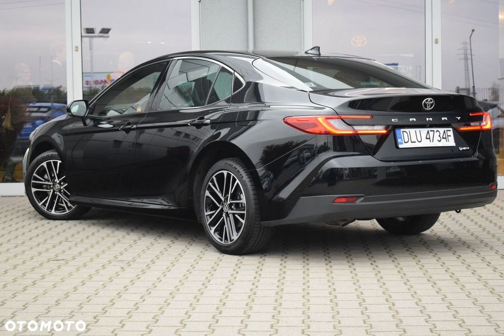 Toyota Camry - 9