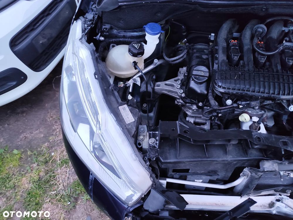 Peugeot 208 PureTech 82 Stop & Start Signature - 19