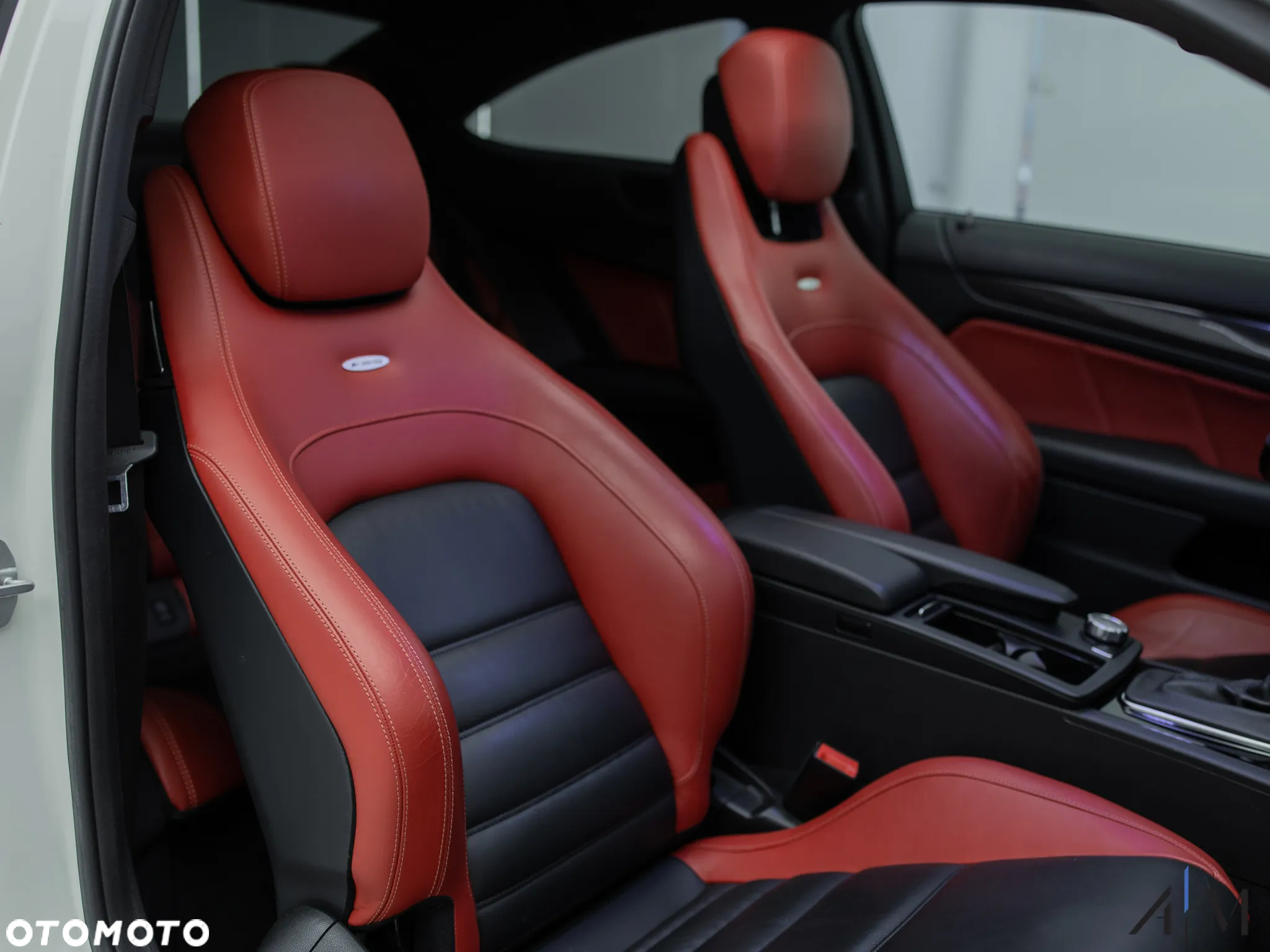 Mercedes-Benz Klasa C 63 AMG Coupe AMG SPEEDSHIFT MCT AMG Performance Package - 25