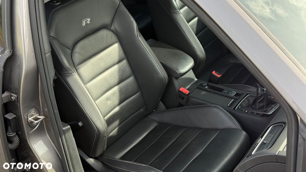 Volkswagen Golf - 31