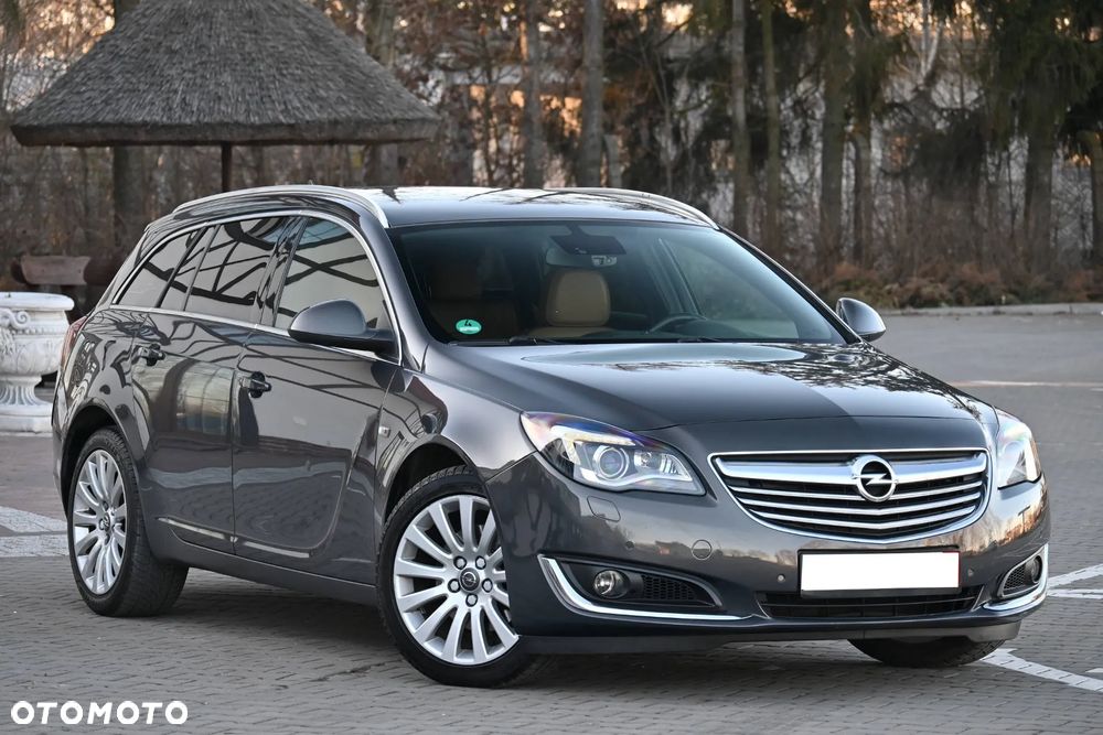 Opel Insignia - 1