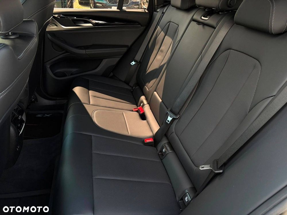 BMW X3 - 16