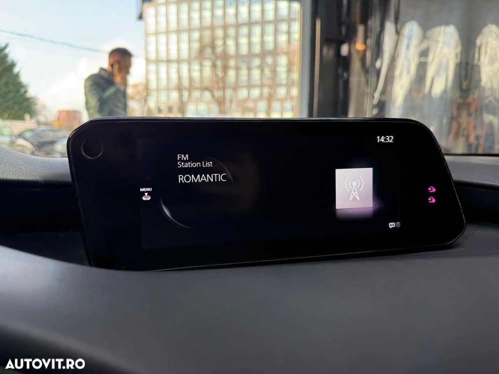 Mazda 3 G122 AT Plus - 10