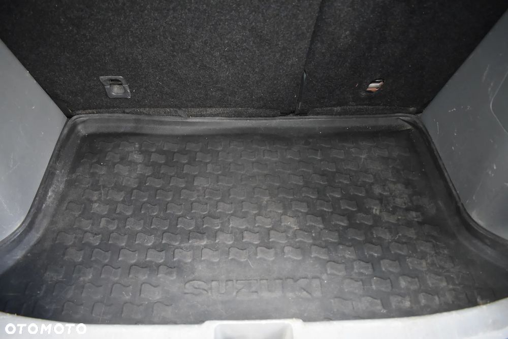 Suzuki SX4 1.6 VVT 4x4 Club - 23