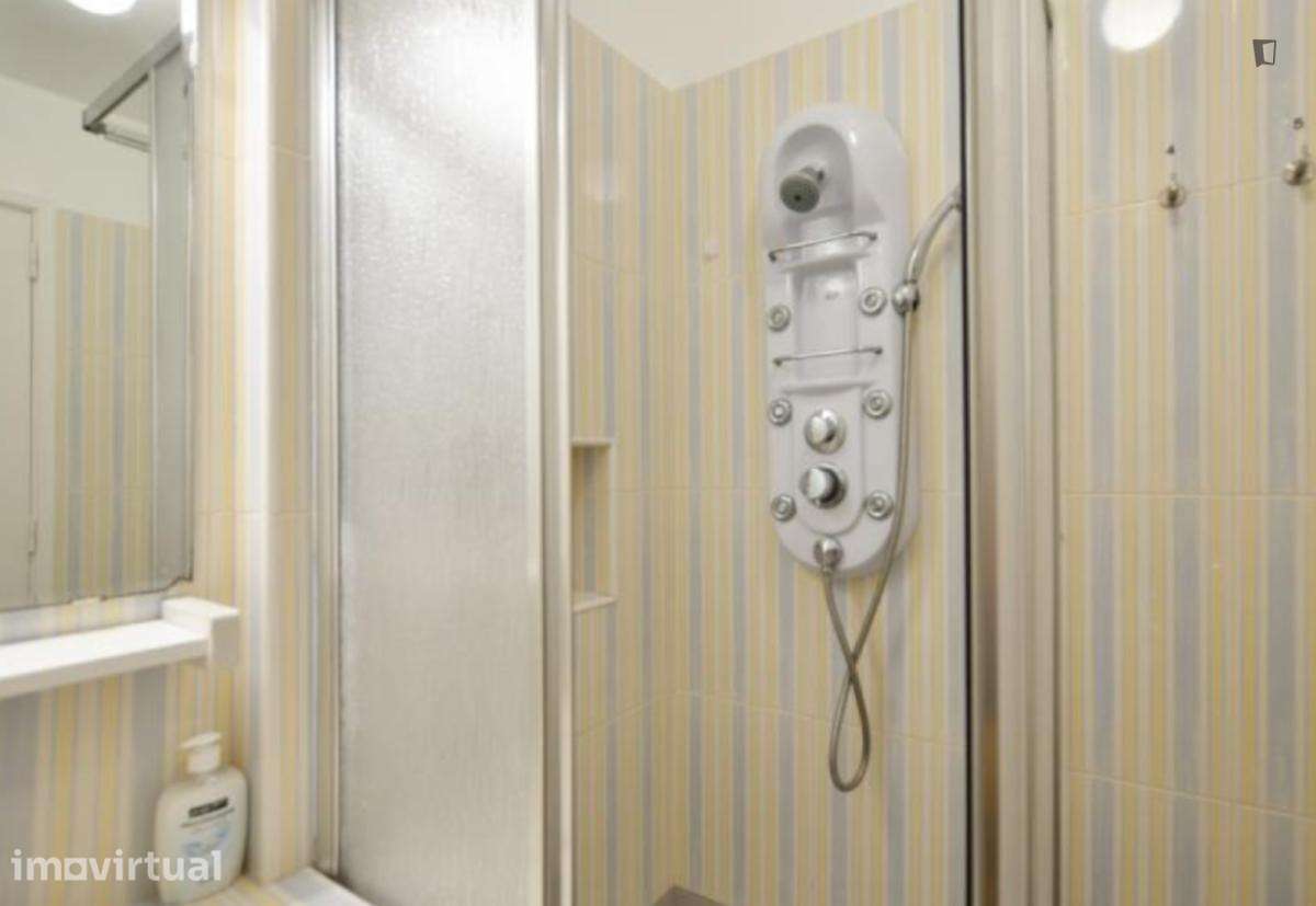 Quarto - localizado em Carcavelos Lisbon - Grande imagem: 2/17