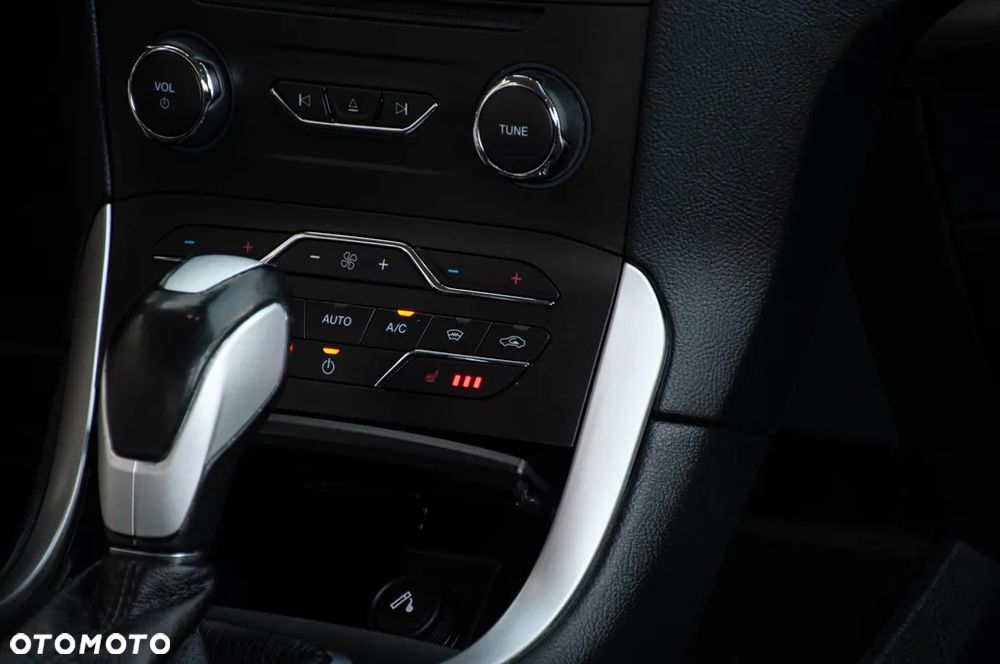 Ford Galaxy 2.0 TDCi Titanium PowerShift - 28