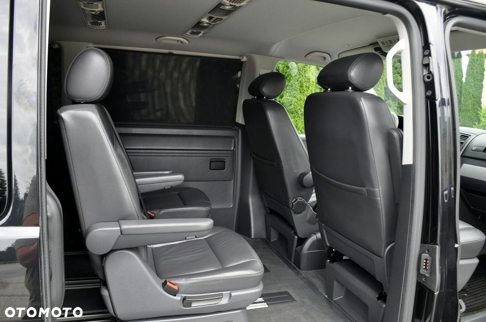 Volkswagen Multivan - 24