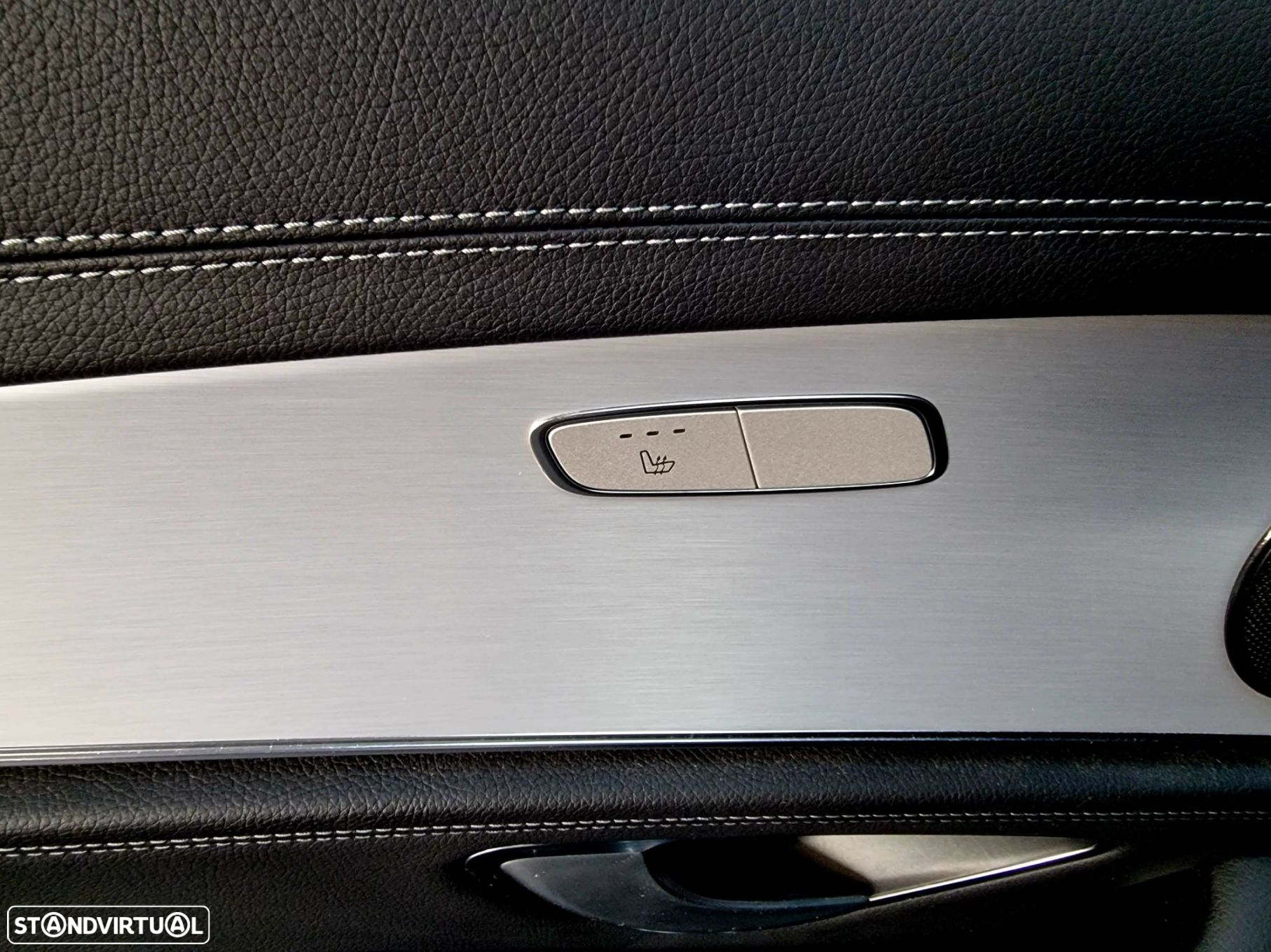 Mercedes-Benz E 300 de AMG Line - 26