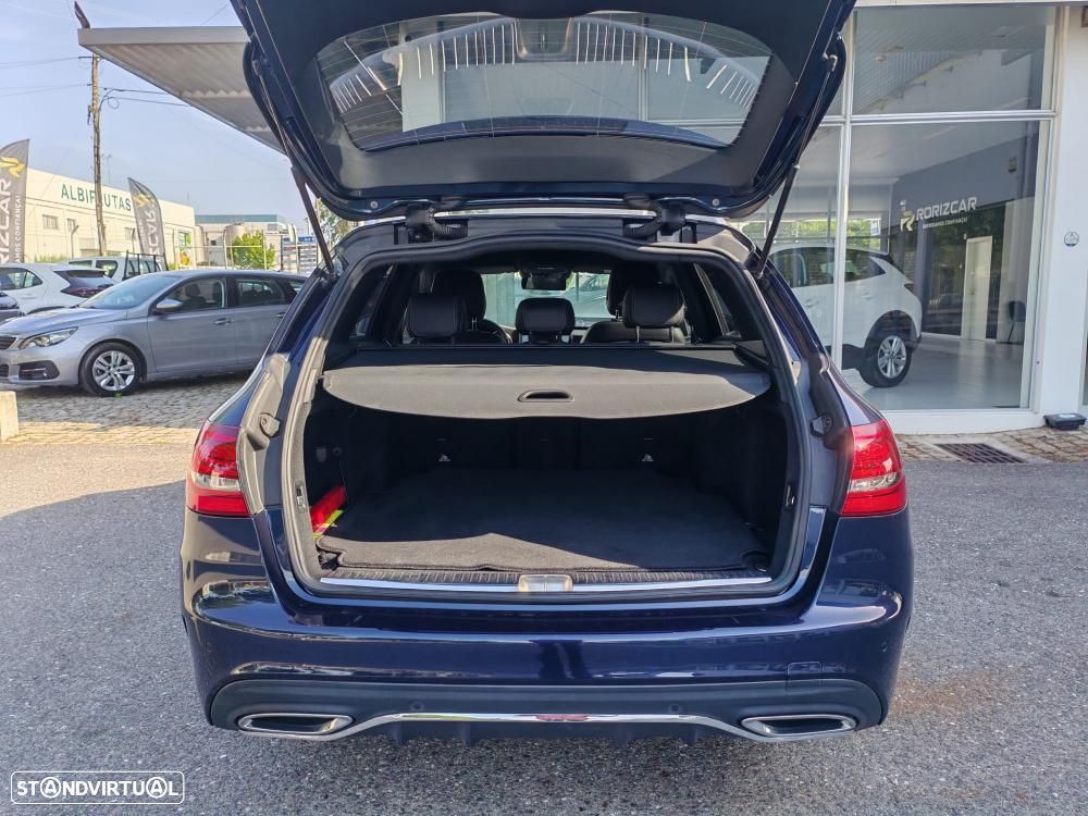 Mercedes-Benz C 220 d AMG Line — fotografia 9