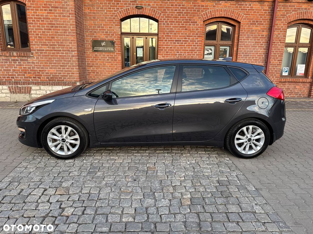 Kia Ceed 1.6 GDI Vision - 10