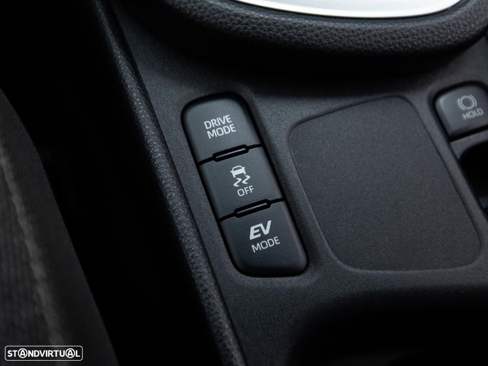 Toyota Yaris Cross 1.5 HDF Comfort Plus - 17