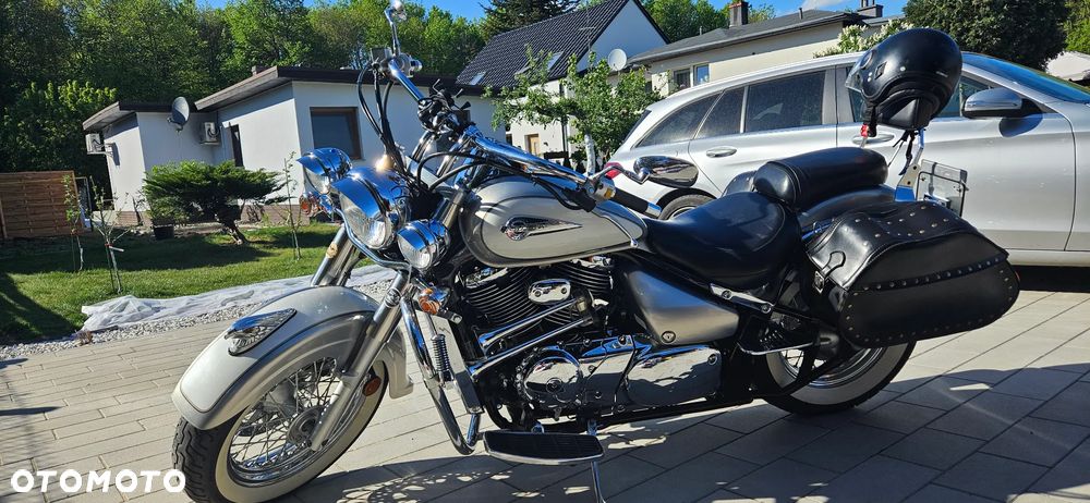 Suzuki Intruder - 4