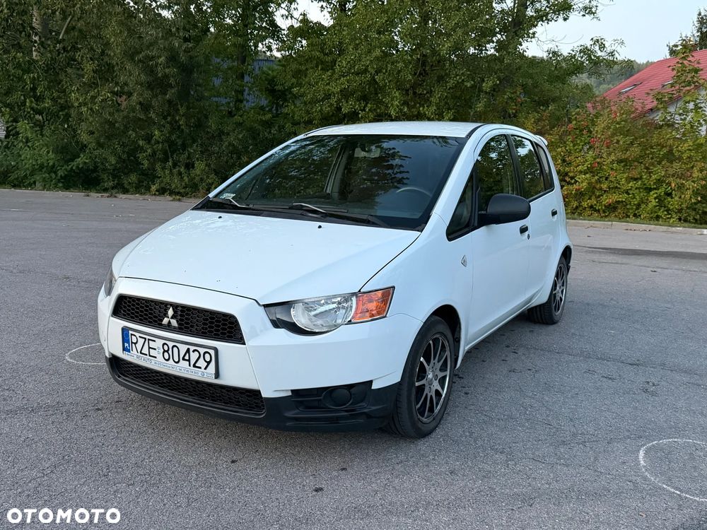 Mitsubishi Colt - 1