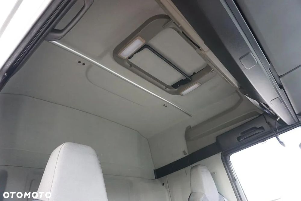 MAN TGS / 35.470 / E 6 / SKRZYNIOWY + HDS / FASSI F 545 / ŁAD. 13 105 KG / PILOT - 18