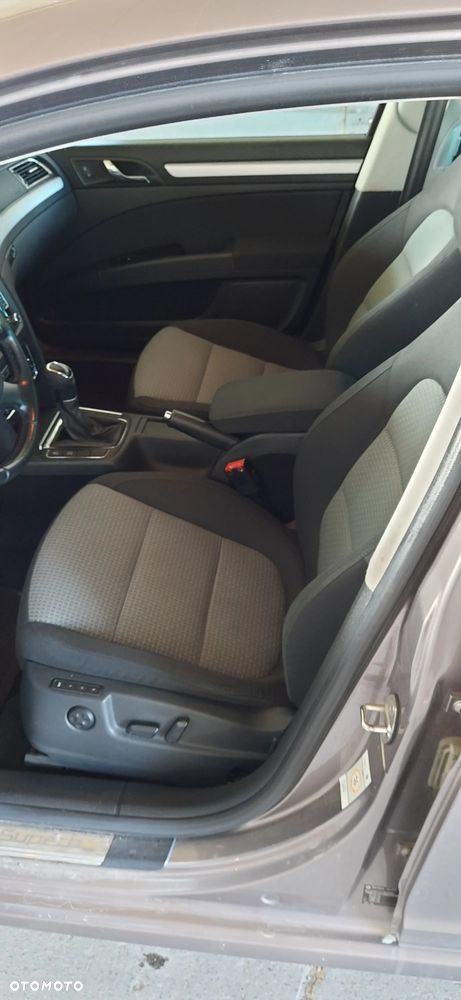 Skoda Superb 2.0 TDI Ambition - 11