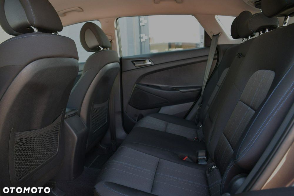 Hyundai Tucson 1.7 CRDI BlueDrive Classic 2WD - 10