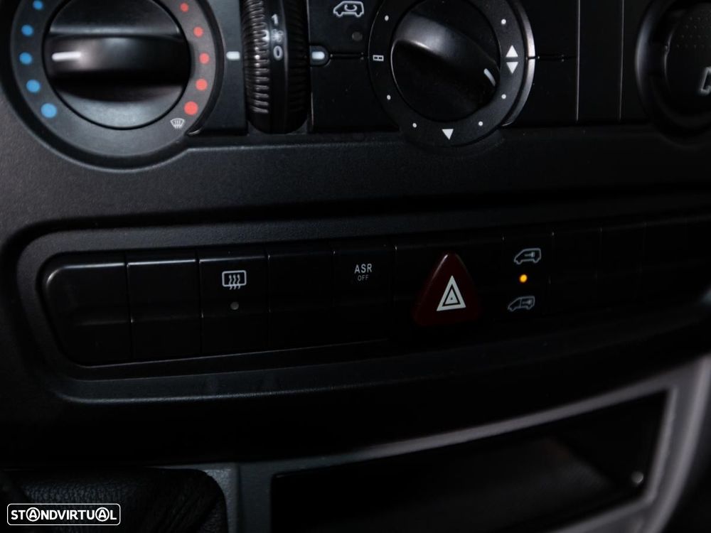 Volkswagen Crafter - 19