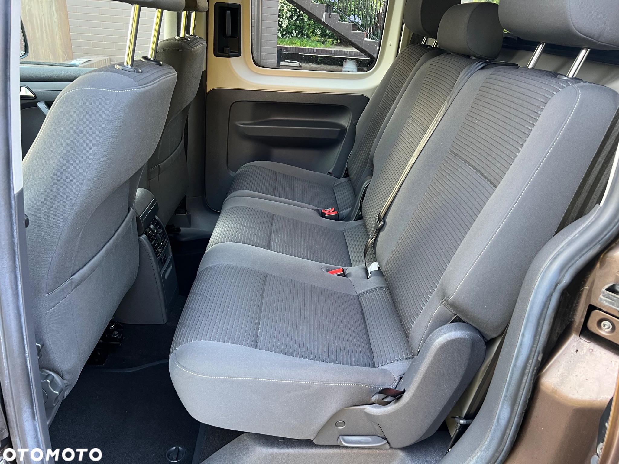 Volkswagen Caddy Maxi 1.6 TDI Comfortline Mixt - 33