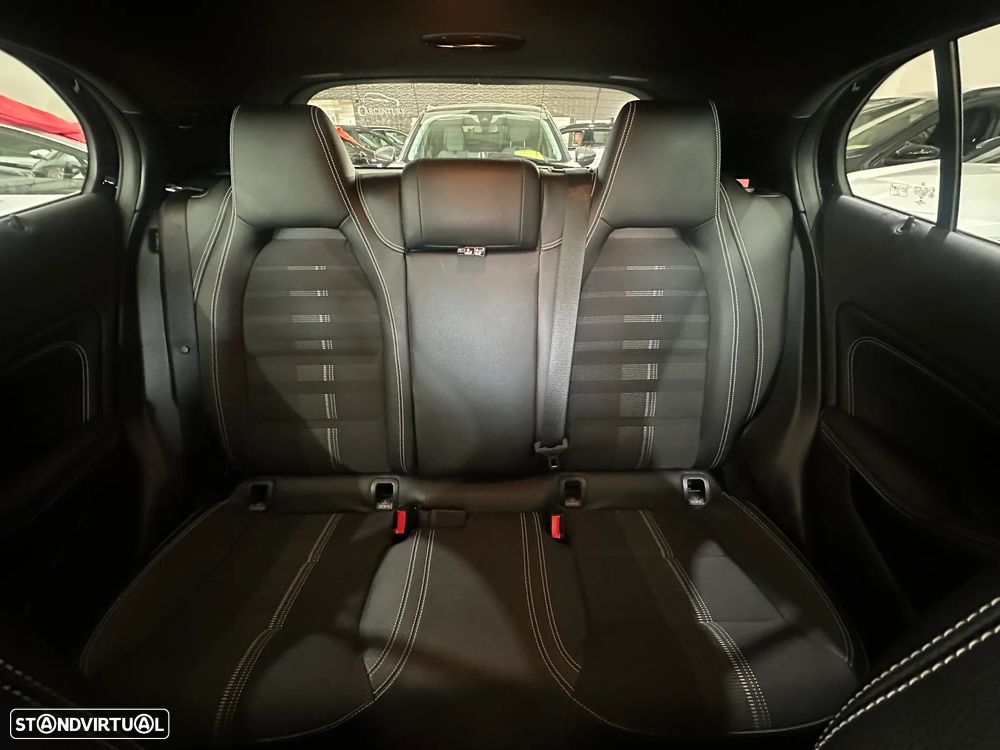 Mercedes-Benz GLA 180 d - 5