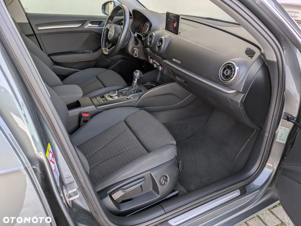 Audi A3 Sportback 1.5 TFSI cylinder on demand S tronic - 14