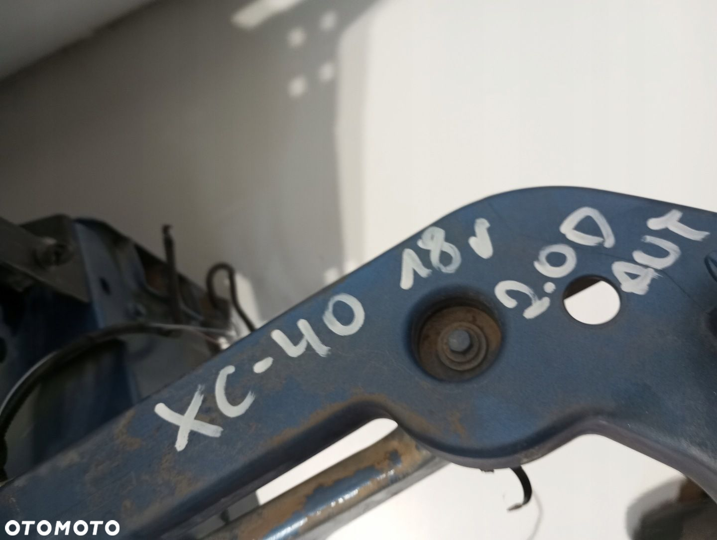 Pas przedni chłodnice VOLVO XC40 2,0D 18R - 7