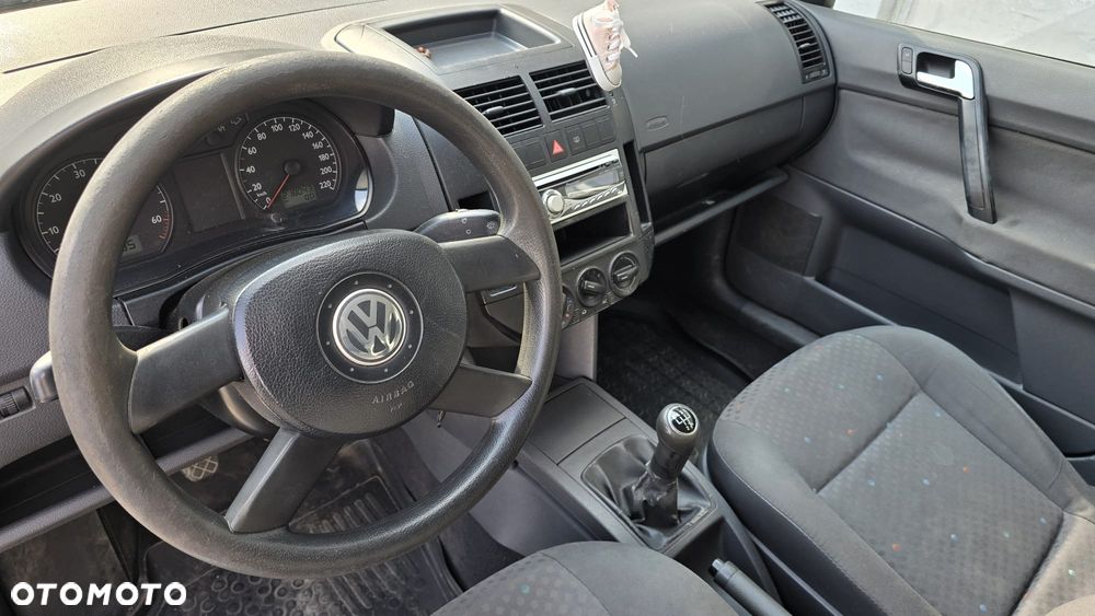 Volkswagen Polo 1.4 16V Comfortline - 21