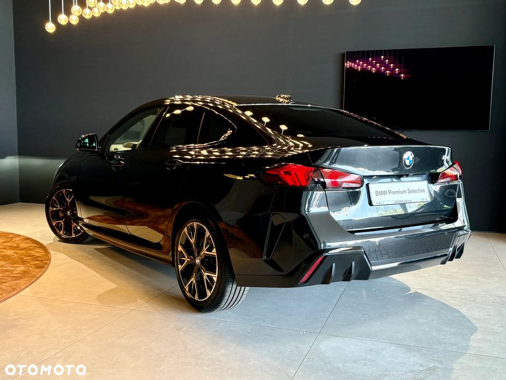 BMW Seria 2 220 mHEV - 13