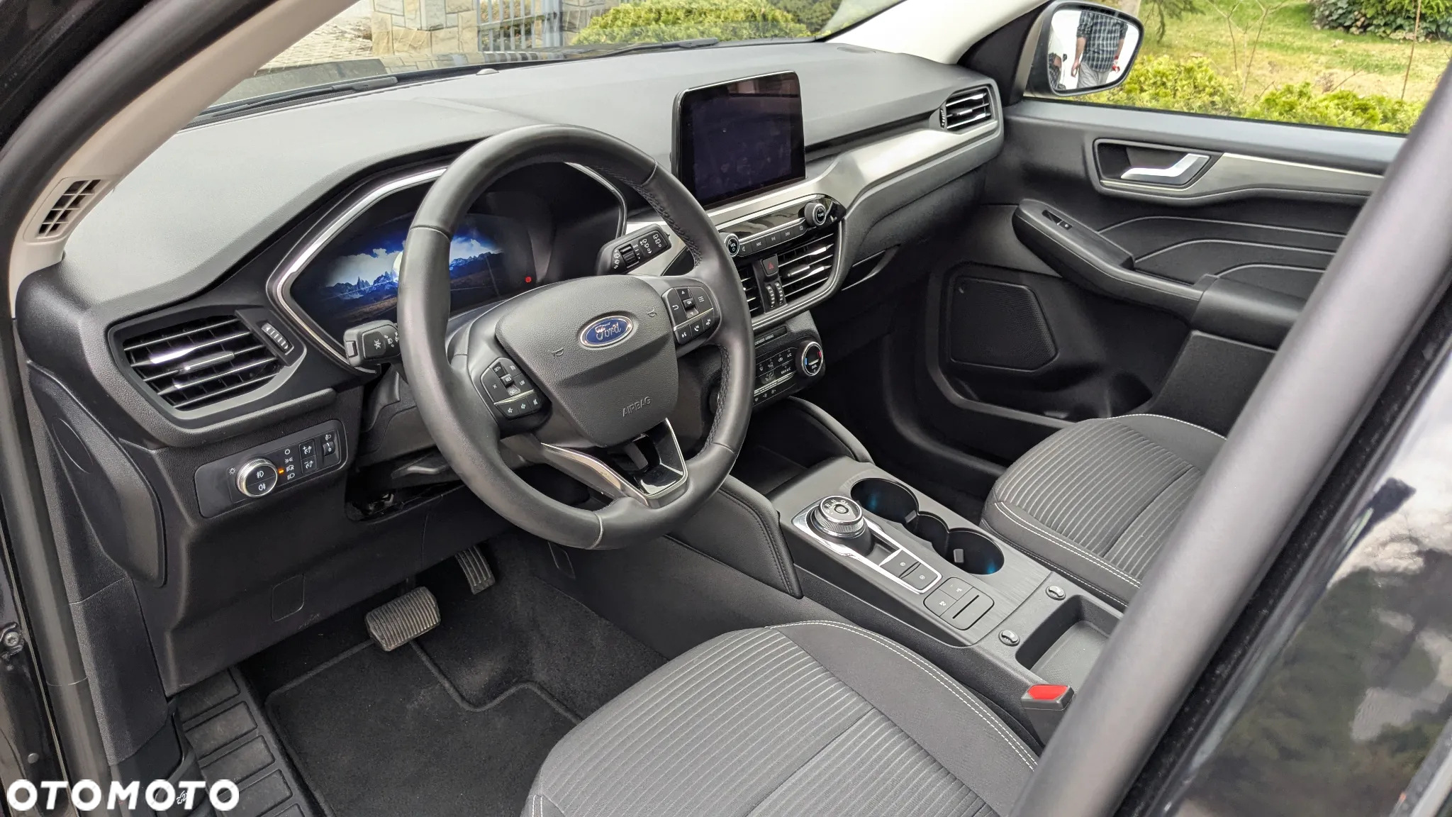 Ford Kuga 2.5 FHEV FWD Titanium - 13