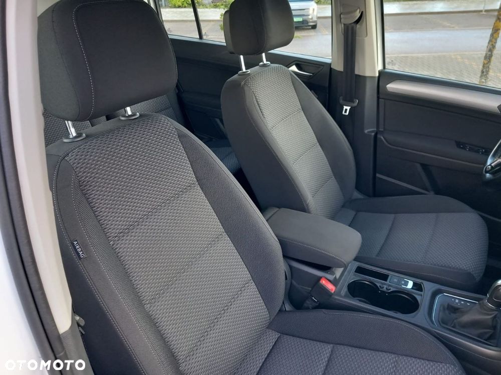 Volkswagen Touran 2.0 TDI SCR DSG Comfortline - 11