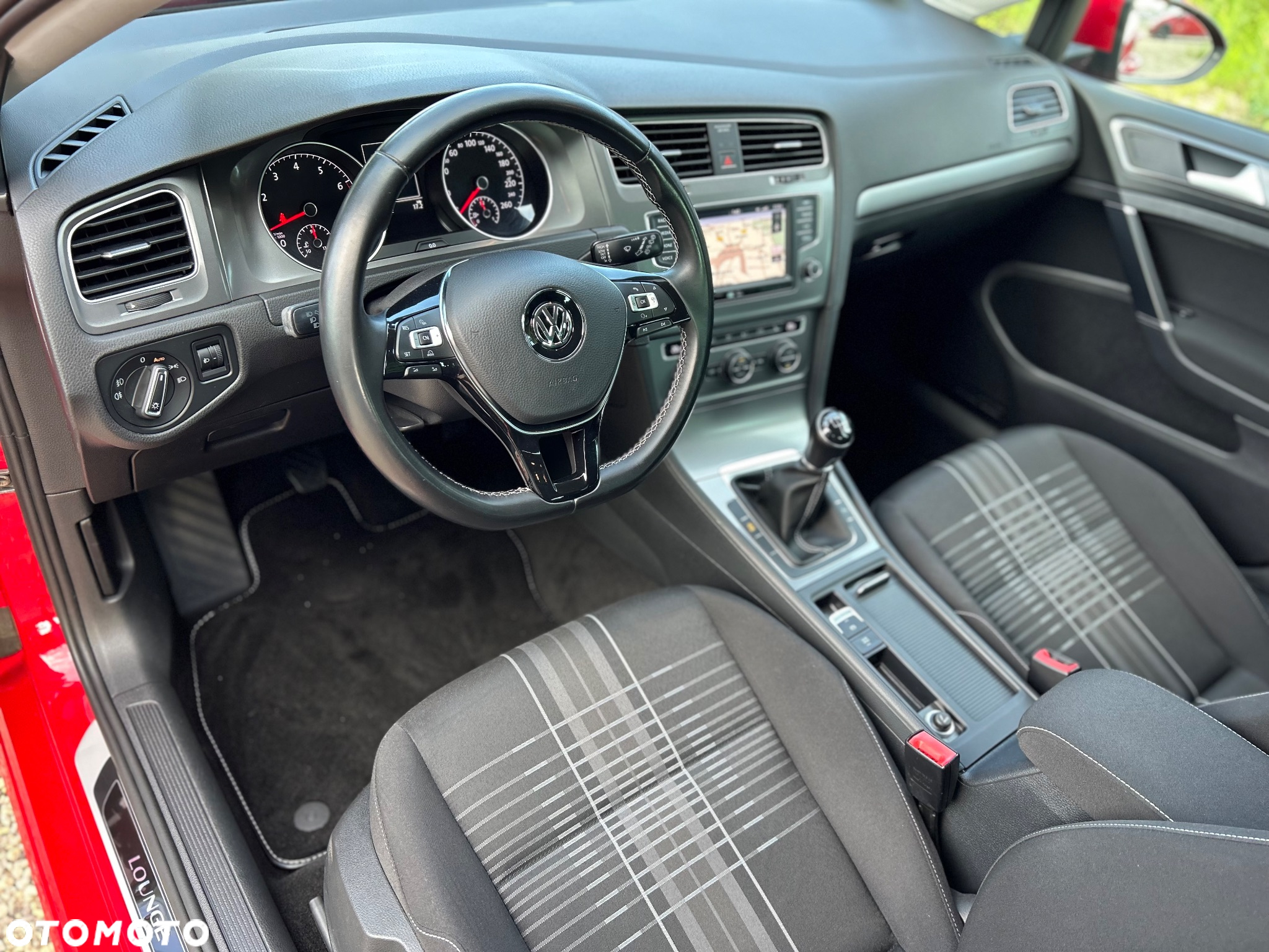 Volkswagen Golf 1.2 TSI BlueMotion Technology Lounge - 12