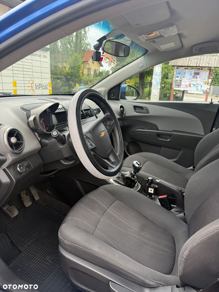 Chevrolet Aveo 1.2 LT - 8