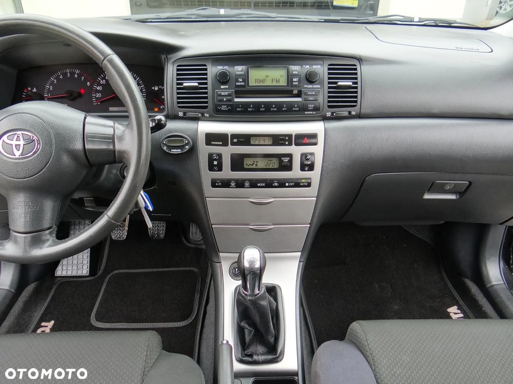 Toyota Corolla 1.4 VVT-i Sol - 30