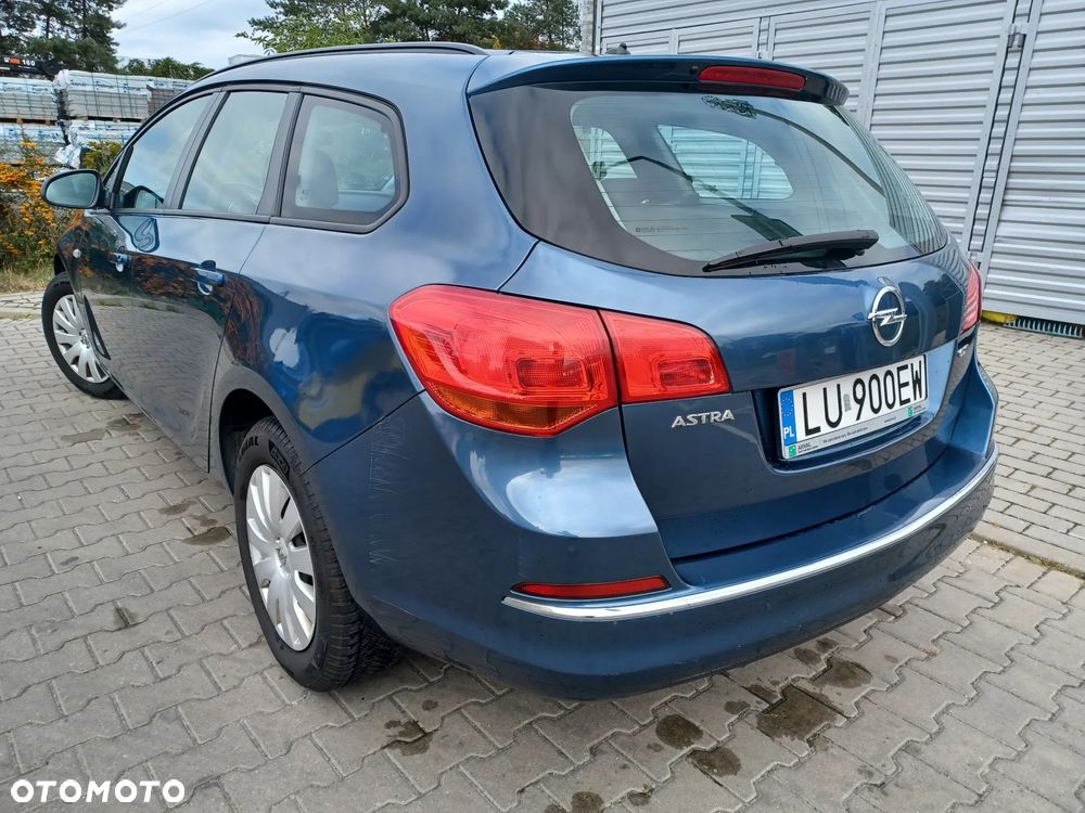 Opel Astra - 2