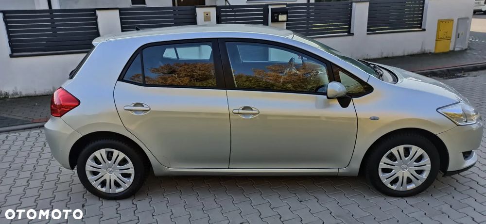Toyota Auris 1.6 Dynamic MS - 21