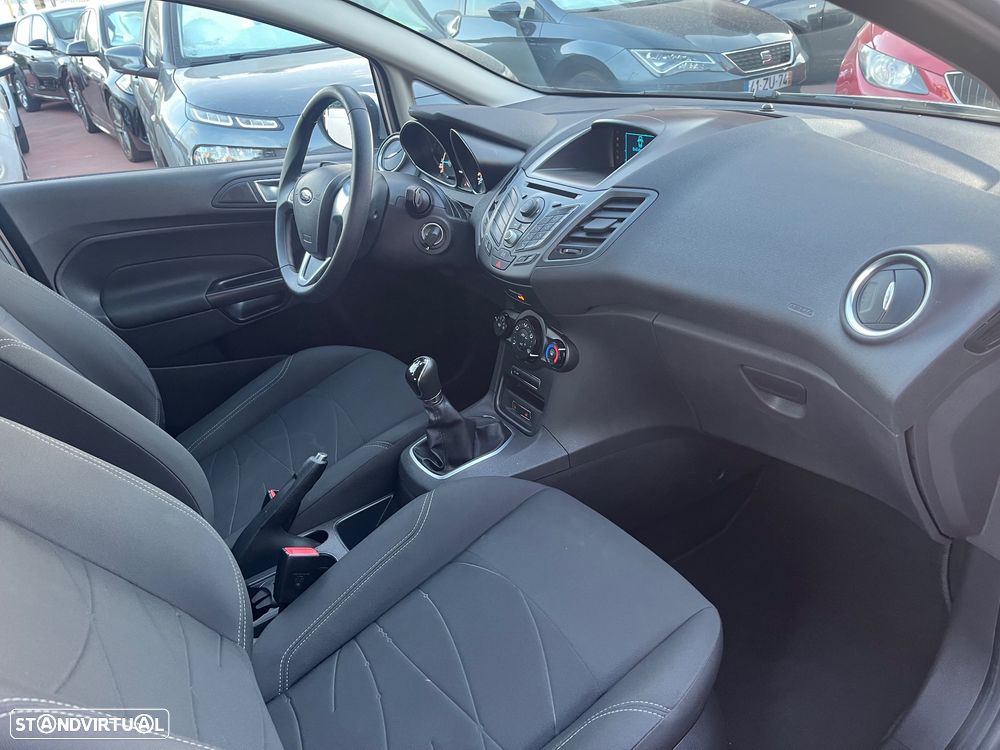 Ford Fiesta 1.0 T EcoBoost Titanium - 10