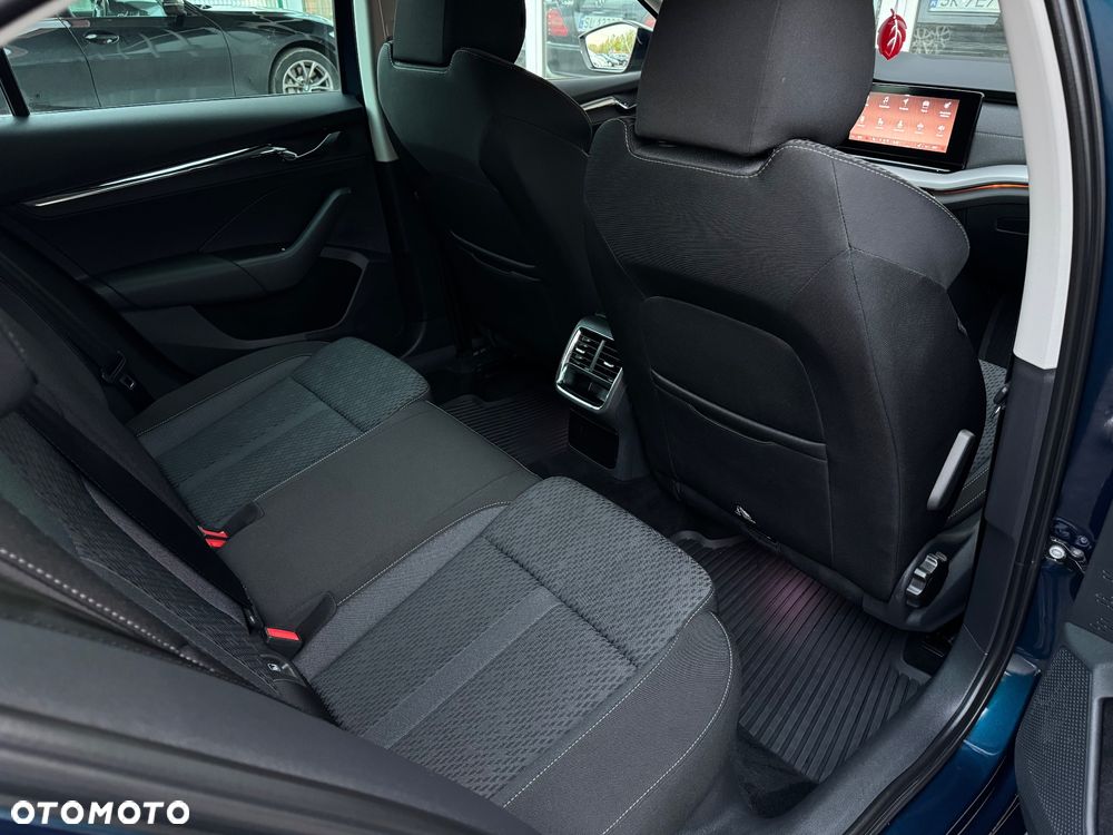Skoda Octavia 1.5 TSI ACT Style - 12
