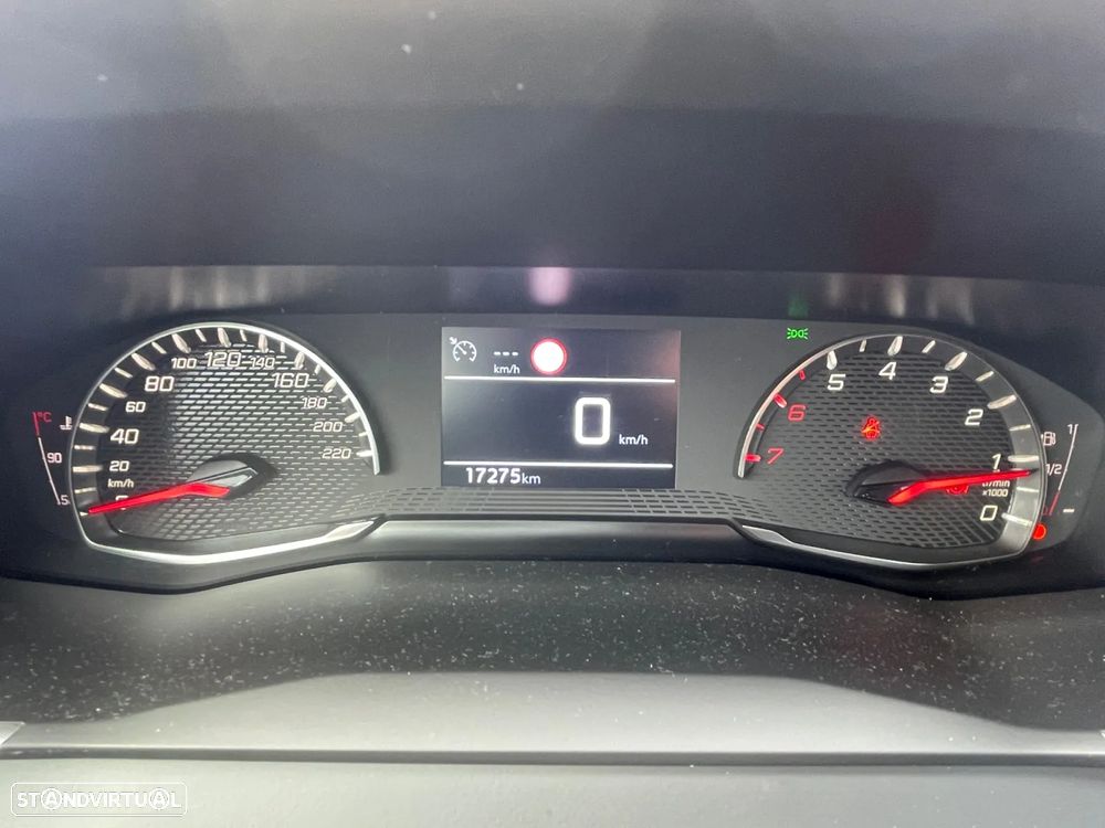 Peugeot 2008 1.2 PureTech Style - 13