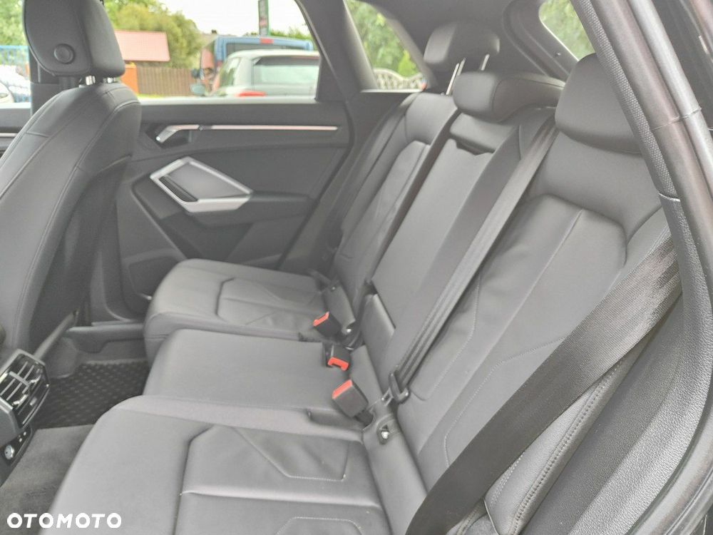 Audi Q3 - 24