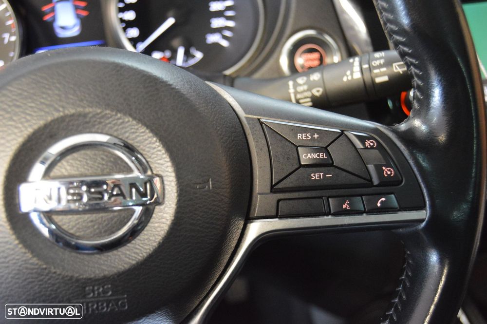 Nissan Qashqai 1.3 DIG-T DCT TEKNA - 44