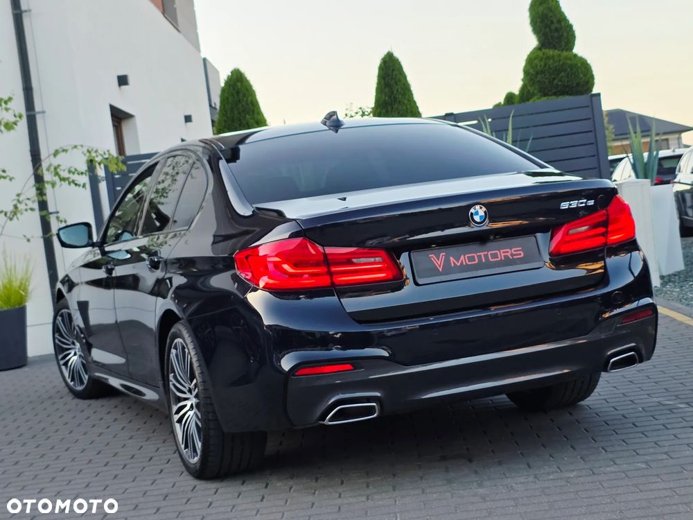BMW Seria 5 530e iPerformance GPF M Sport sport - 15