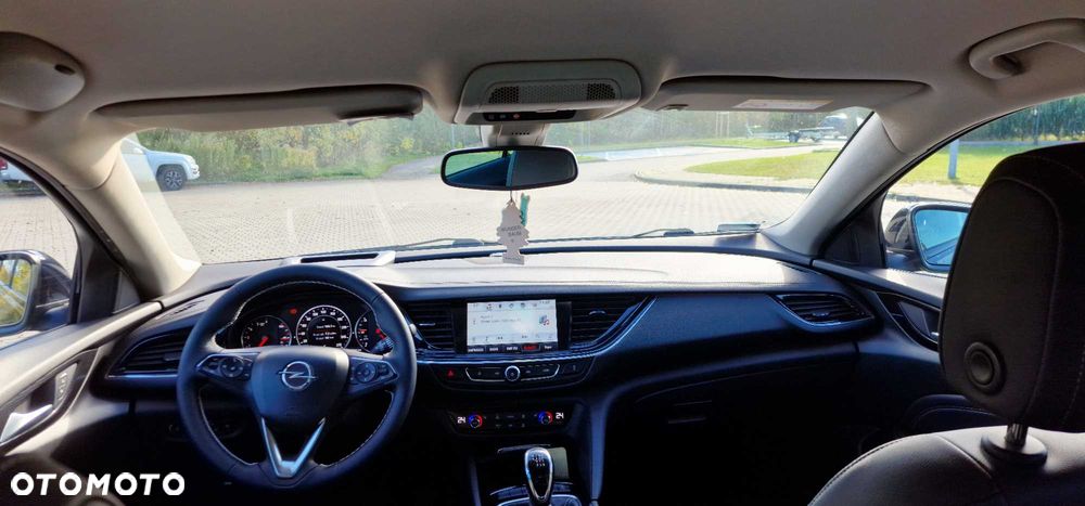 Opel Insignia - 8