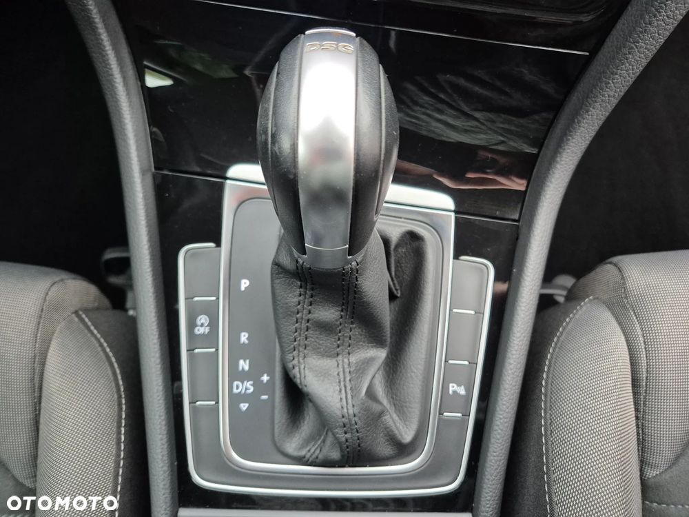 Volkswagen Golf 1.4 TSI (BlueMotion Technology) DSG Highline - 31