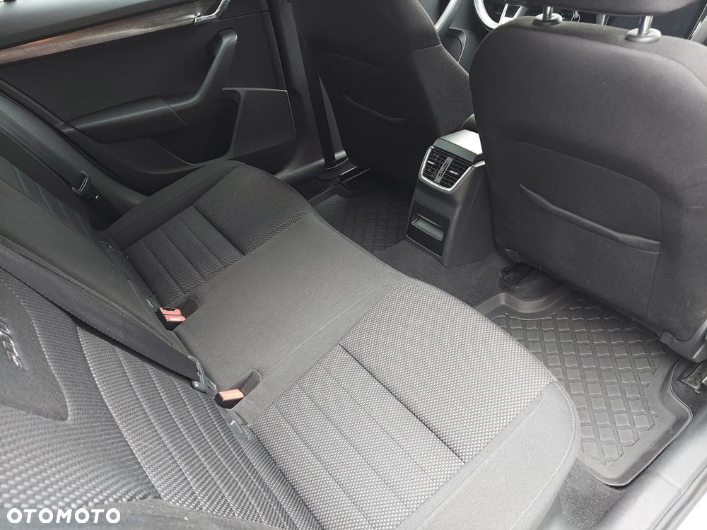 Skoda Octavia Scout 2.0 TDI 4x4 - 13