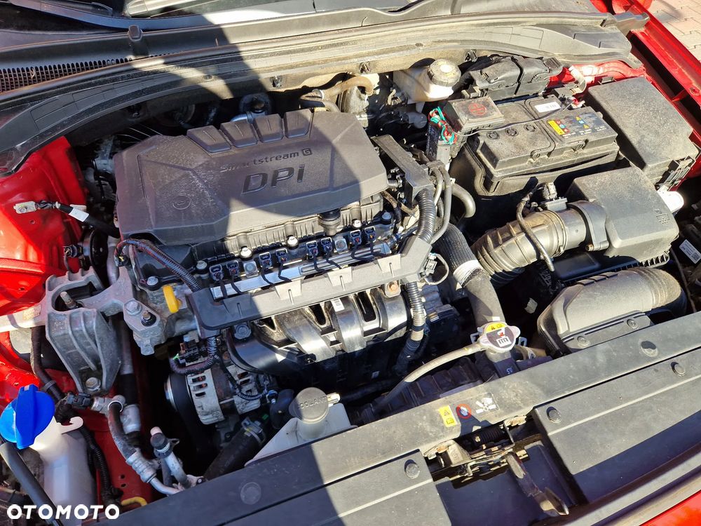 Hyundai i30 1.5 DPI Classic + - 13