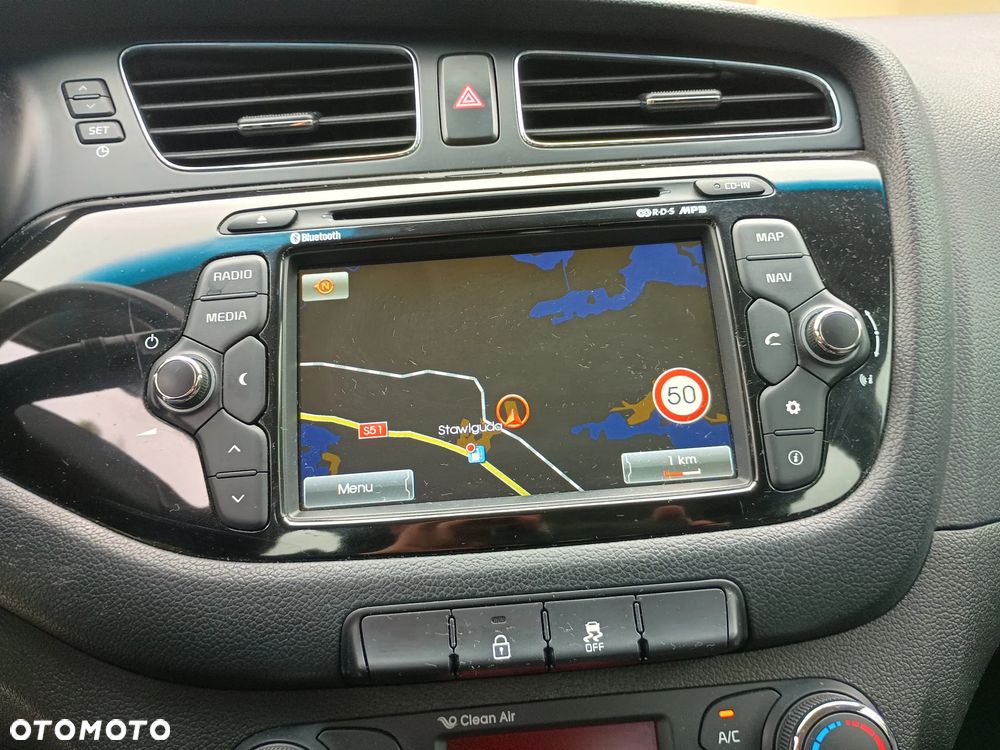 Kia Ceed - 12